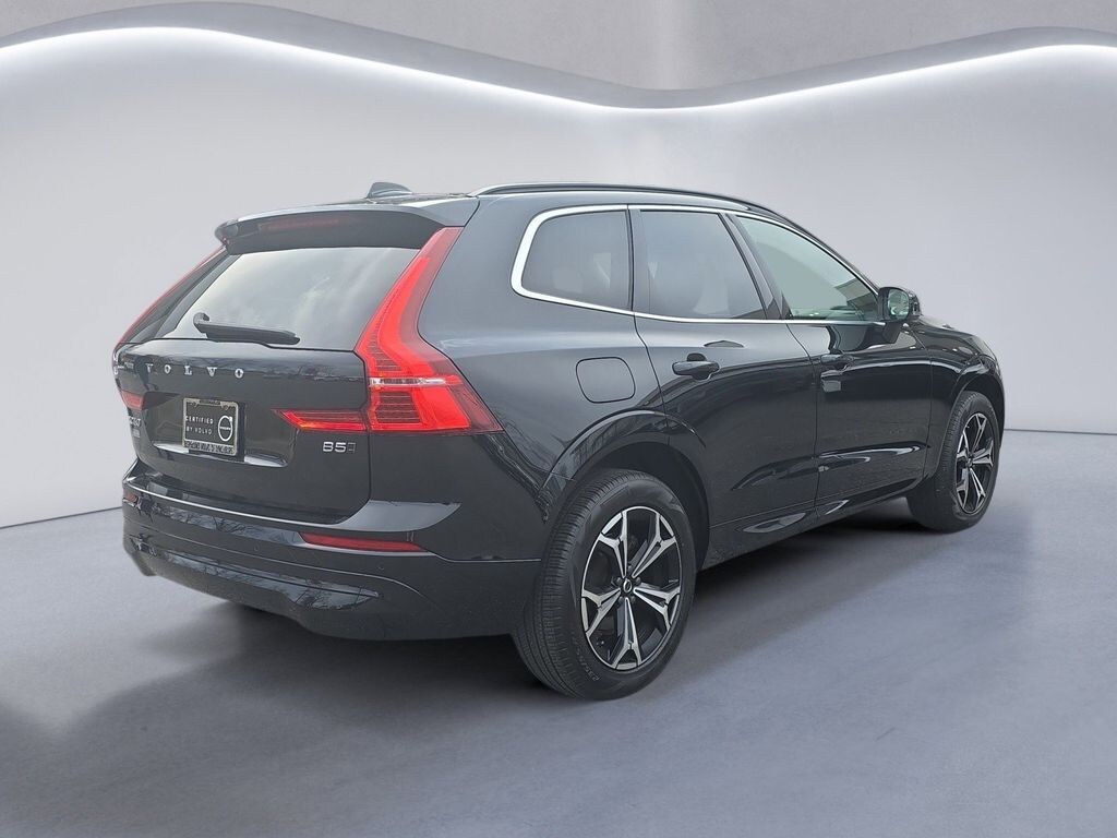 Certified 2022 Volvo XC60 Momentum SUV
