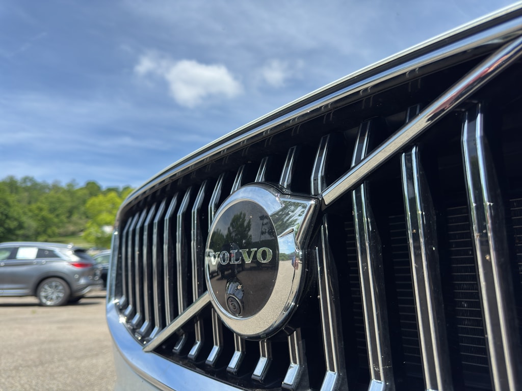 Certified 2022 Volvo XC60 Inscription Sport Utility