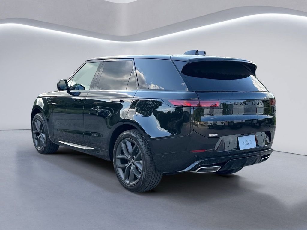 2025 Land Rover Range Rover Sport SE photo 4