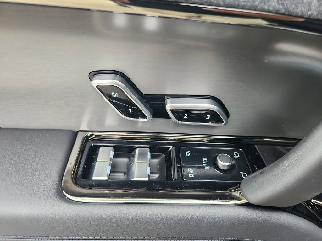 2026 Land Rover Range Rover Sport SE - Photo 17