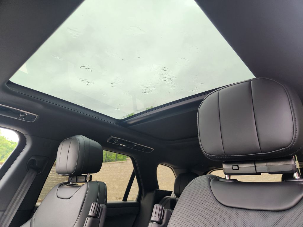 2026 Land Rover Range Rover Sport SE - Photo 10