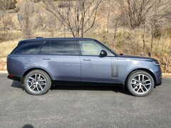 2025 Land Rover Range Rover P400 SE 7 Seat SUV