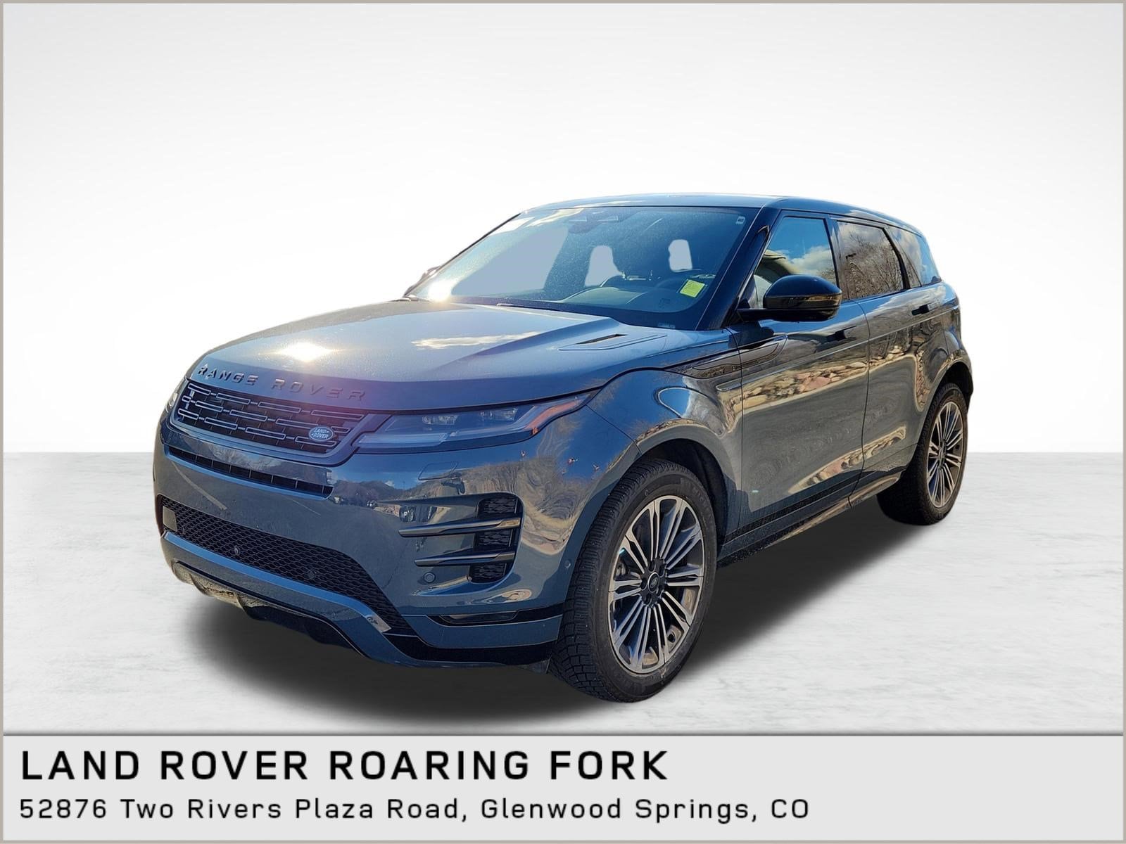 2026 Land Rover Range Rover Evoque Dynamic SE's photo