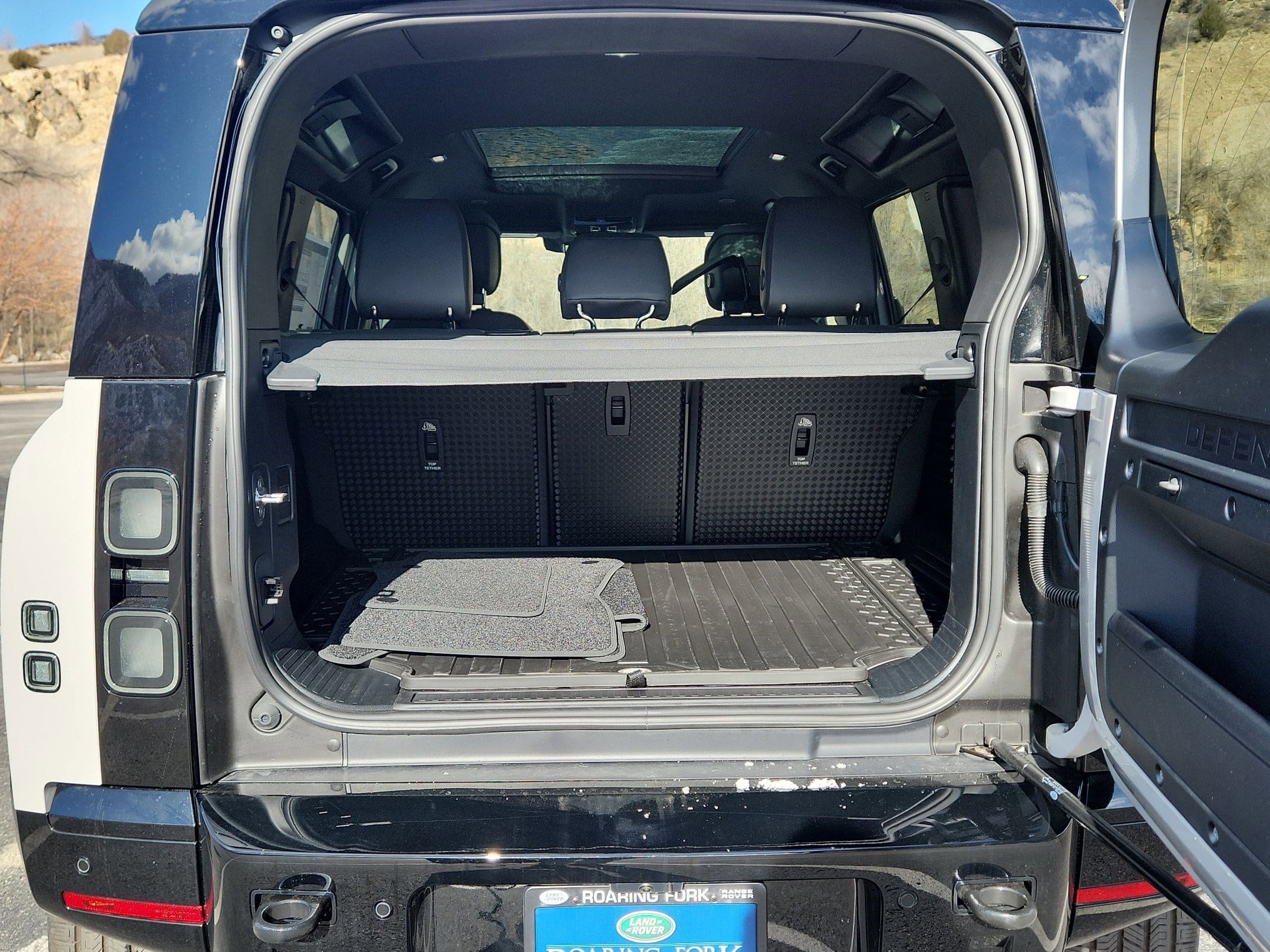 2026 Land Rover Defender X-Dynamic SE - Photo 24
