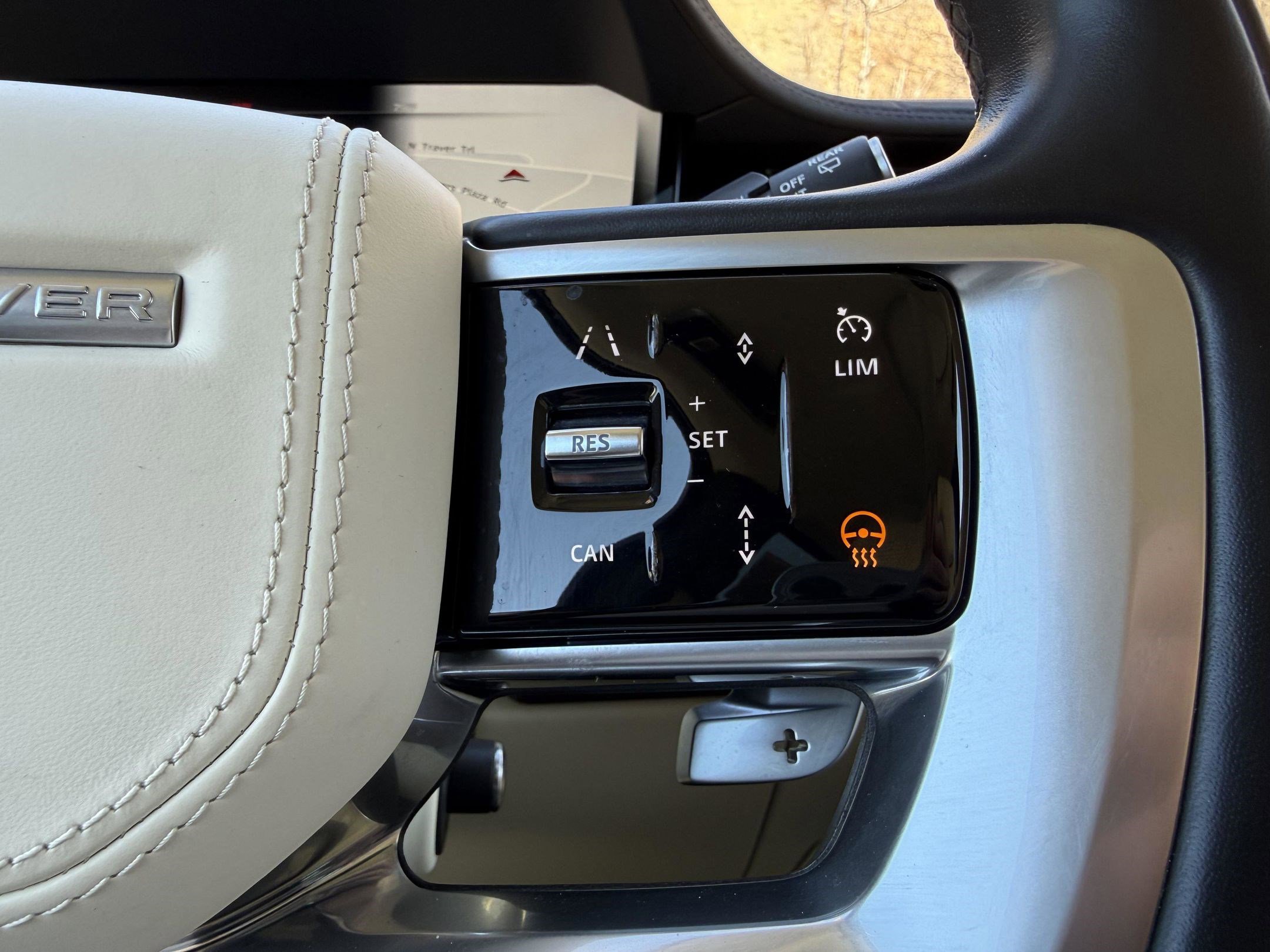 2023 Land Rover Range Rover SE - Photo 16