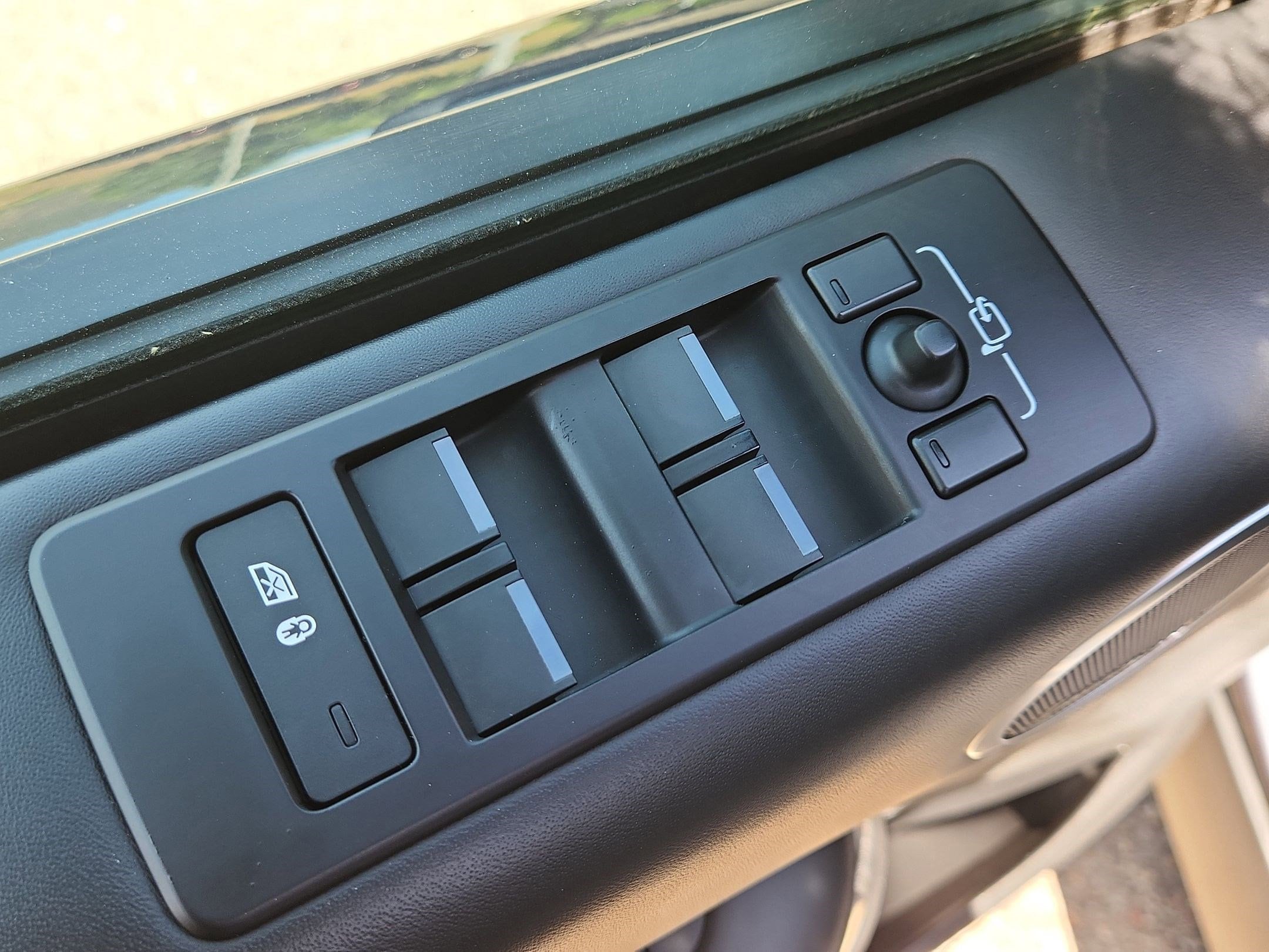 2024 Land Rover Discovery Metropolitan Edition - Photo 10