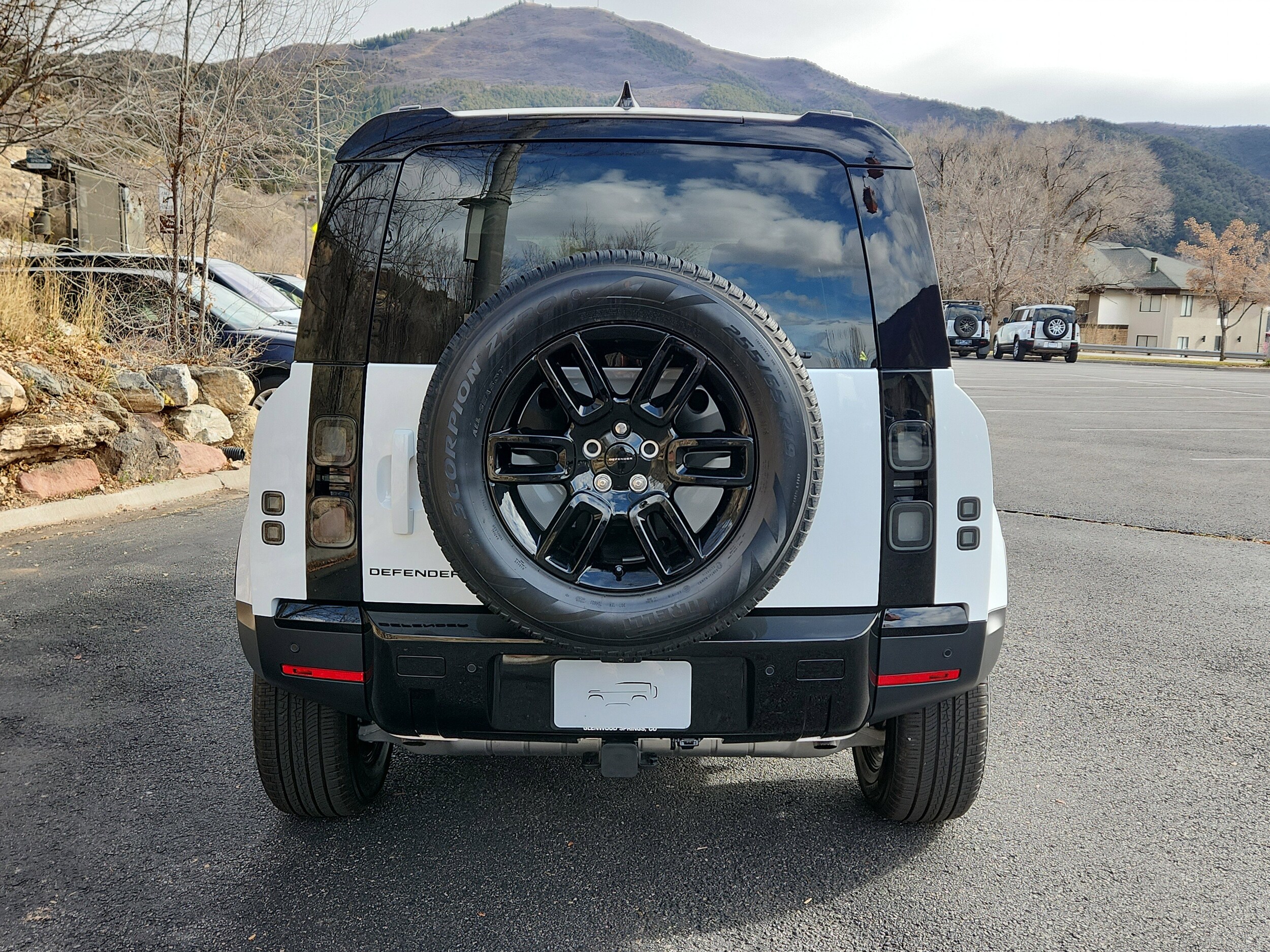 2026 Land Rover Defender 110 S photo 3