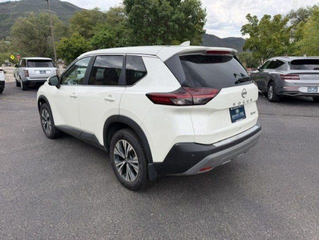 Used 2023 Nissan Rogue SV SUV