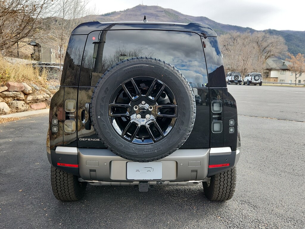 New 2026 Land Rover Defender 110 P300 S SUV