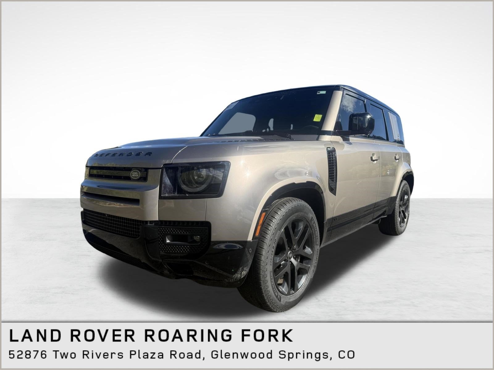 2023 Land Rover Defender V8's photo