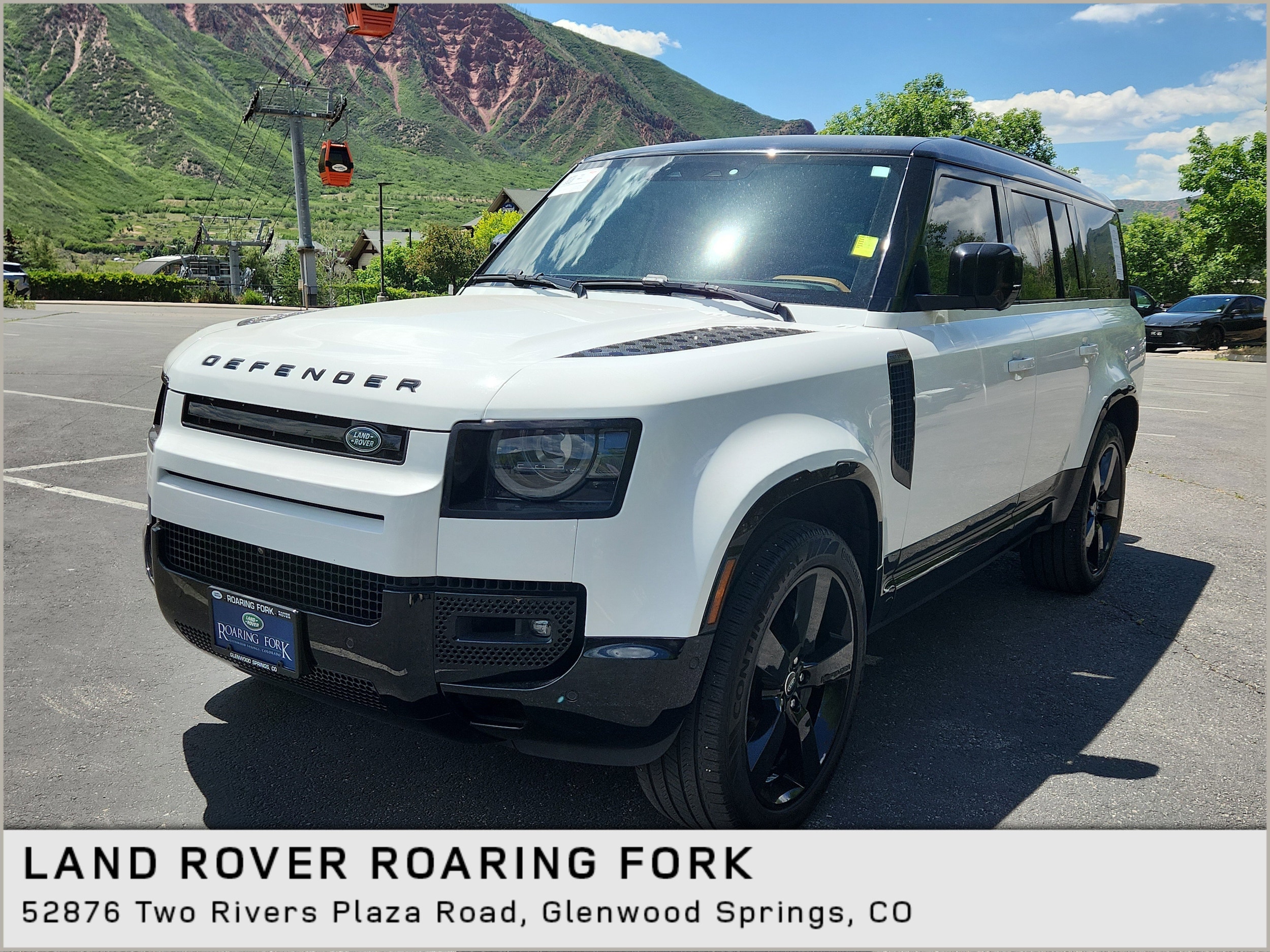 2024 Land Rover Defender 130 X-Dynamic SE P400's photo