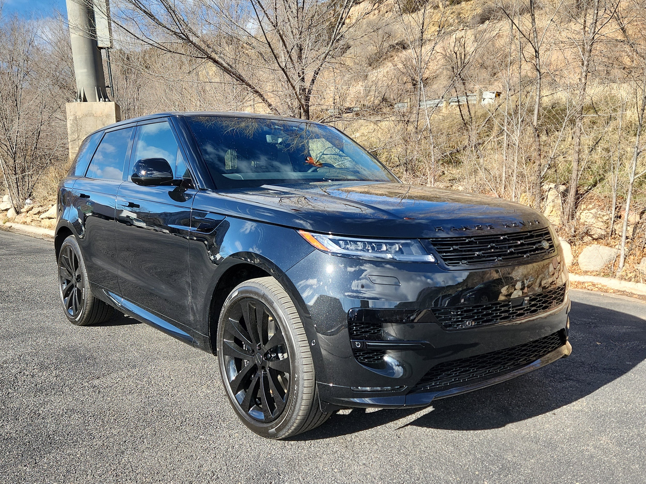 2026 Land Rover Range Rover Sport Dynamic SE's photo