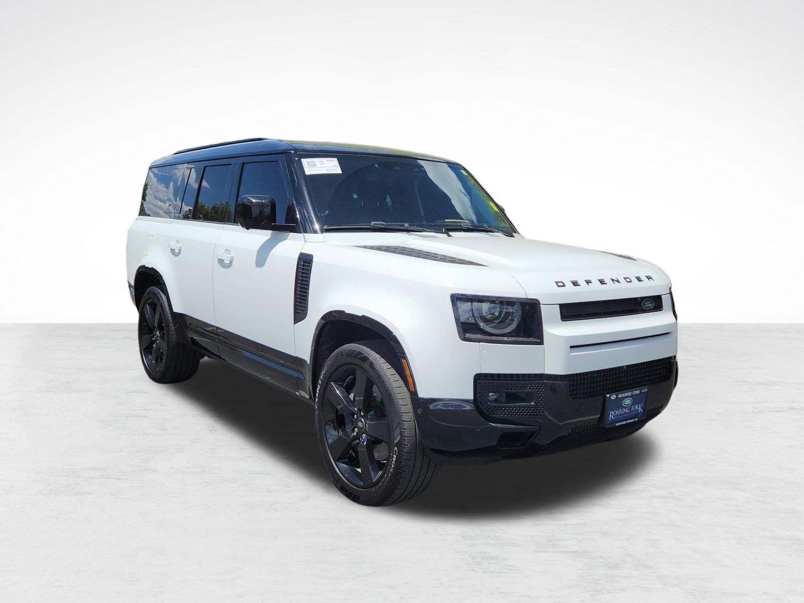 2024 Land Rover Defender X-Dynamic SE - Photo 6