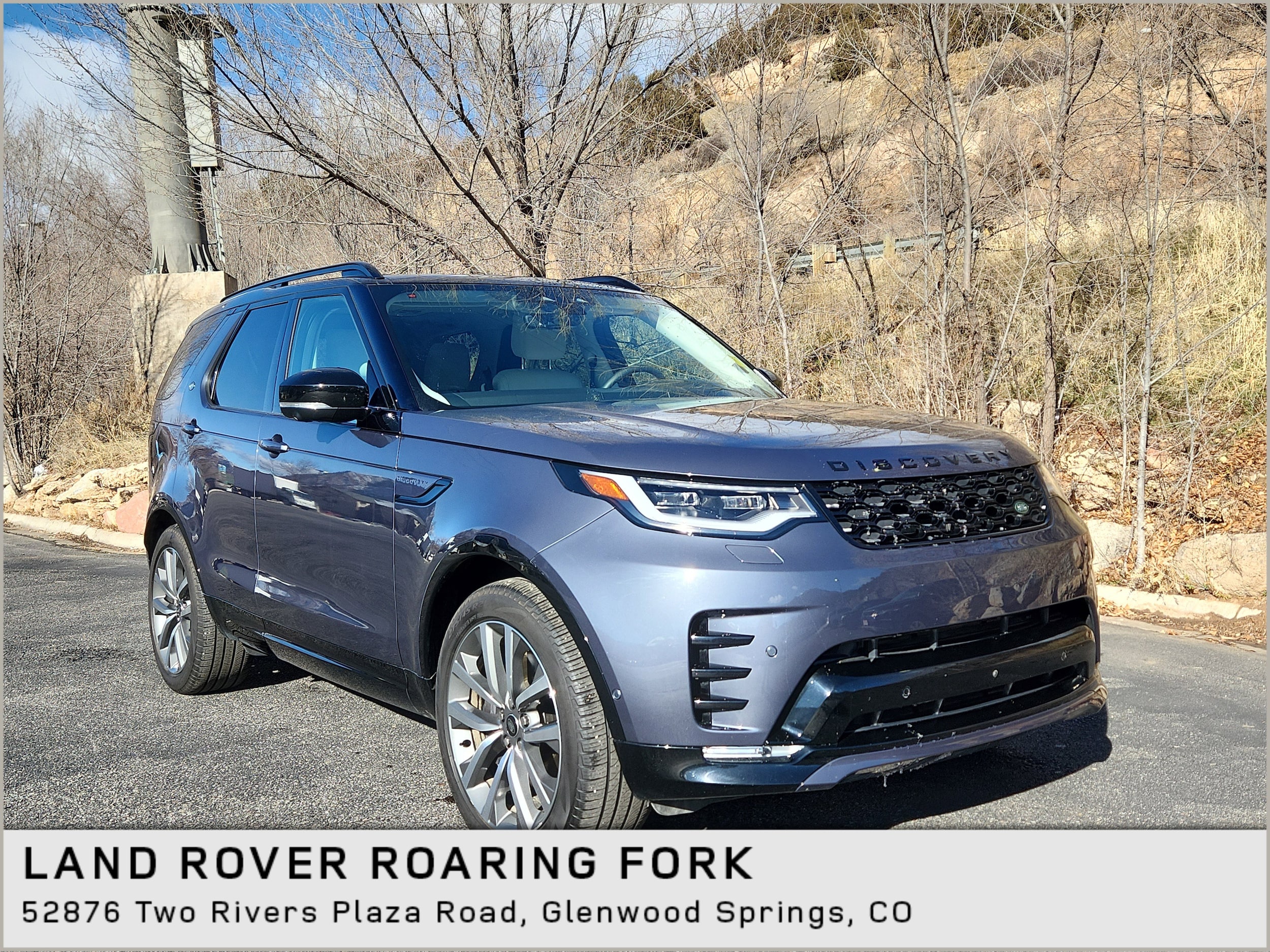 2025 Land Rover Discovery Dynamic SE's photo