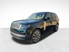 2026 Land Rover Range Rover P615 SV SUV