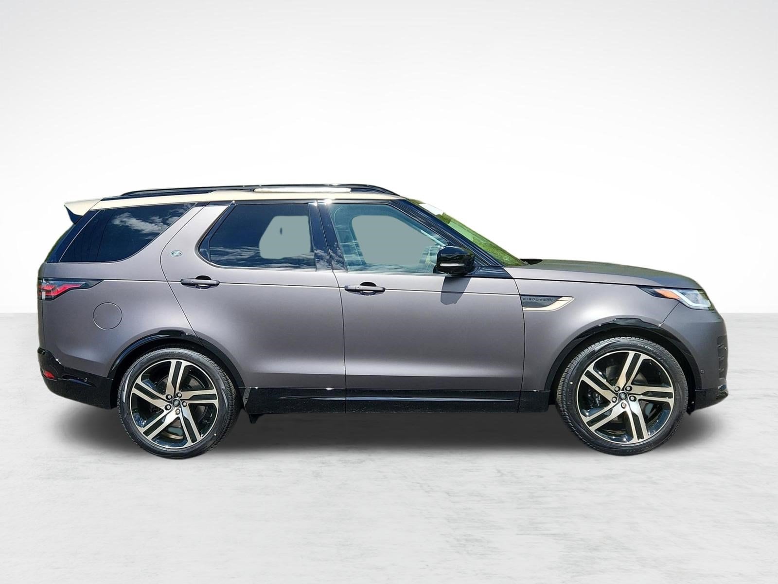 2026 Land Rover Discovery Tempest Edition - Photo 7