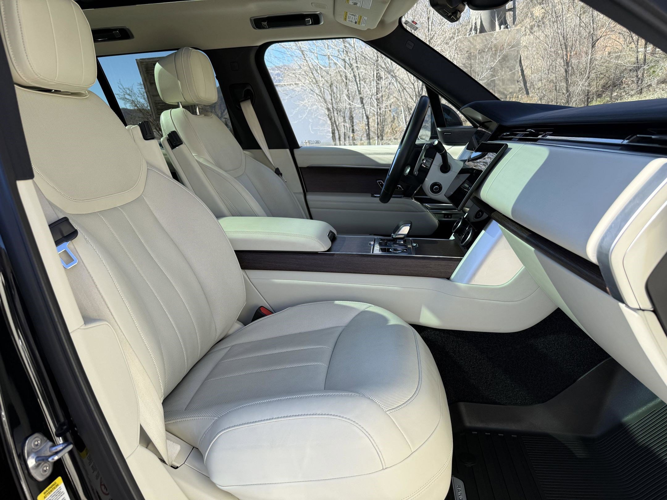 2023 Land Rover Range Rover SE - Photo 39