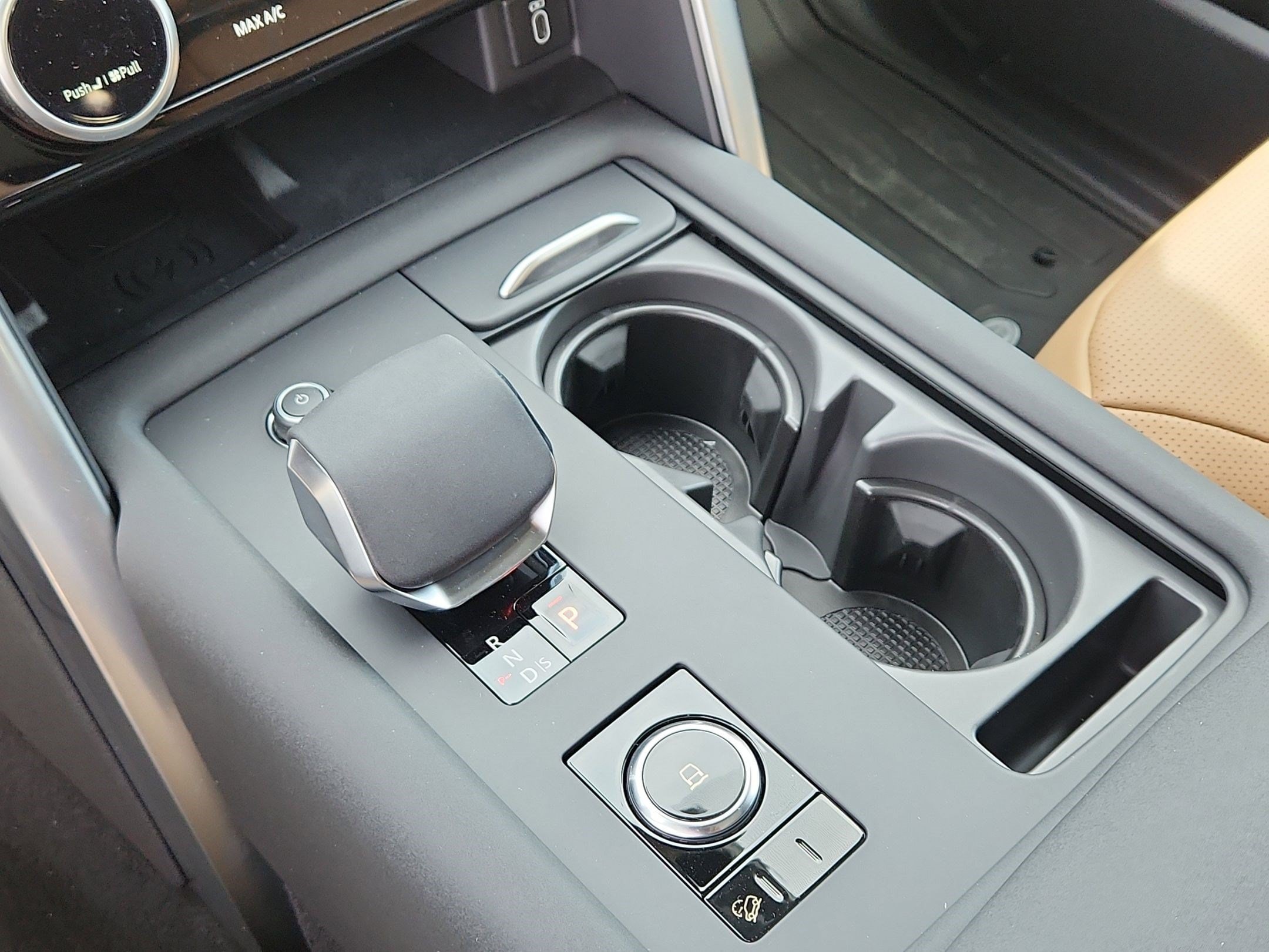 2026 Land Rover Discovery Gemini Edition - Photo 17