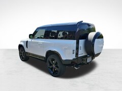 2025 Land Rover Defender 90 V8 90 P525 V8
