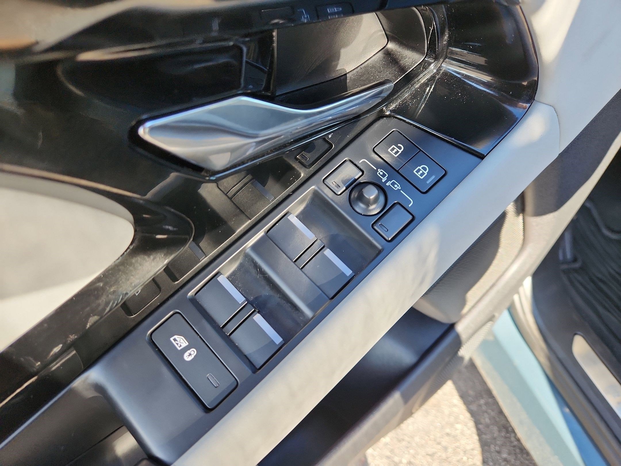 2026 Land Rover Range Rover Evoque Dynamic SE - Photo 22