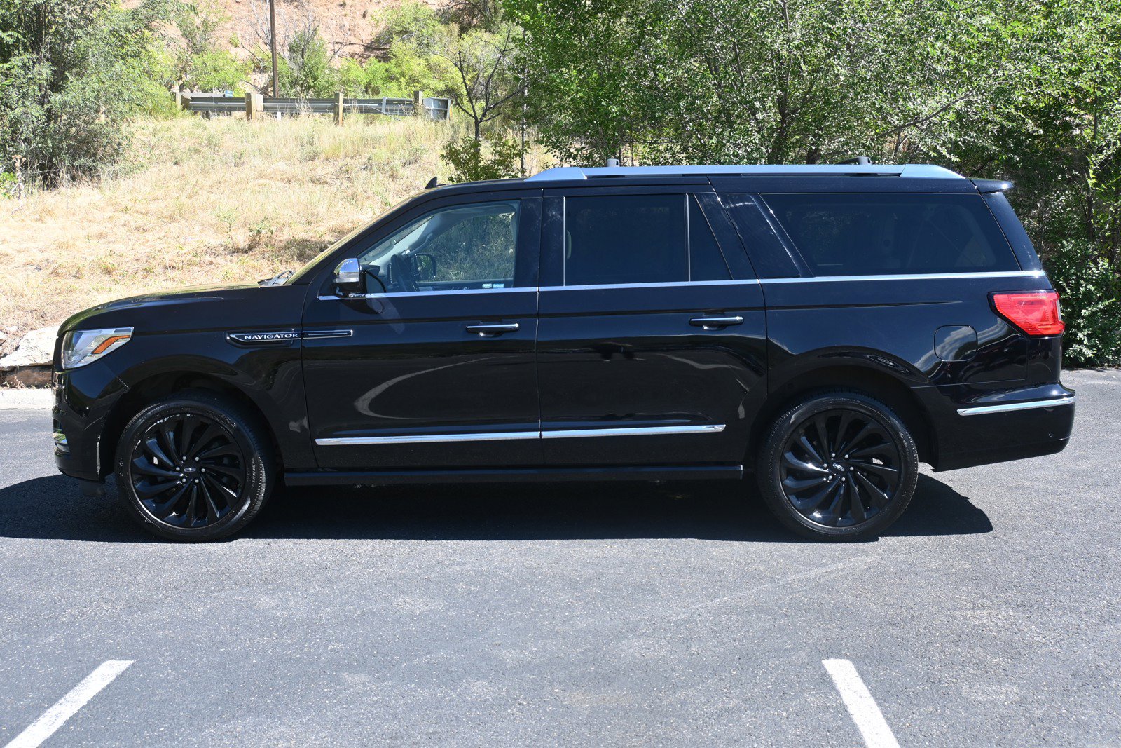 Used 2020 Lincoln Navigator Black Label L with VIN 5LMJJ3TT3LEL02052 for sale in Glenwood Springs, CO