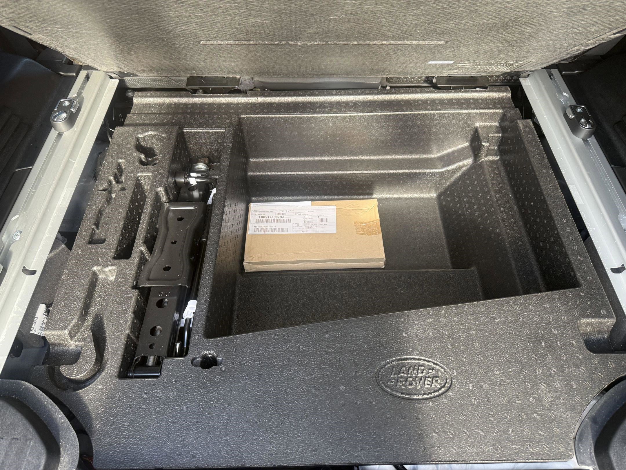 2023 Land Rover Defender V8 - Photo 37