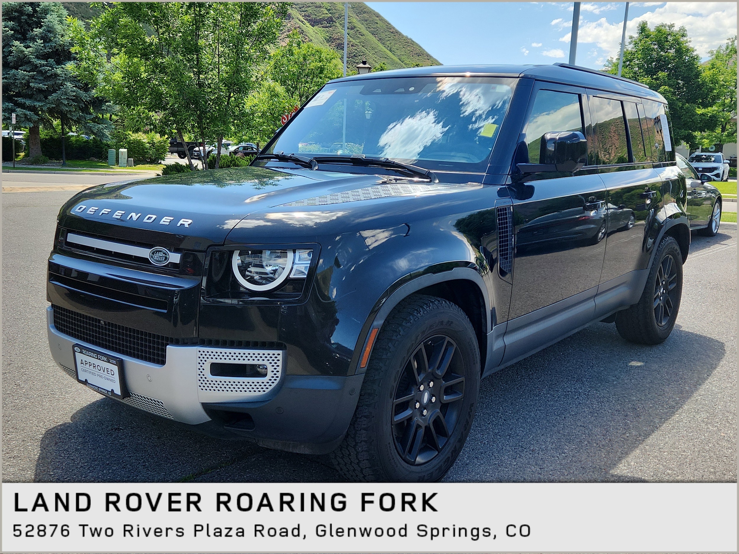 2020 Land Rover Defender S's photo