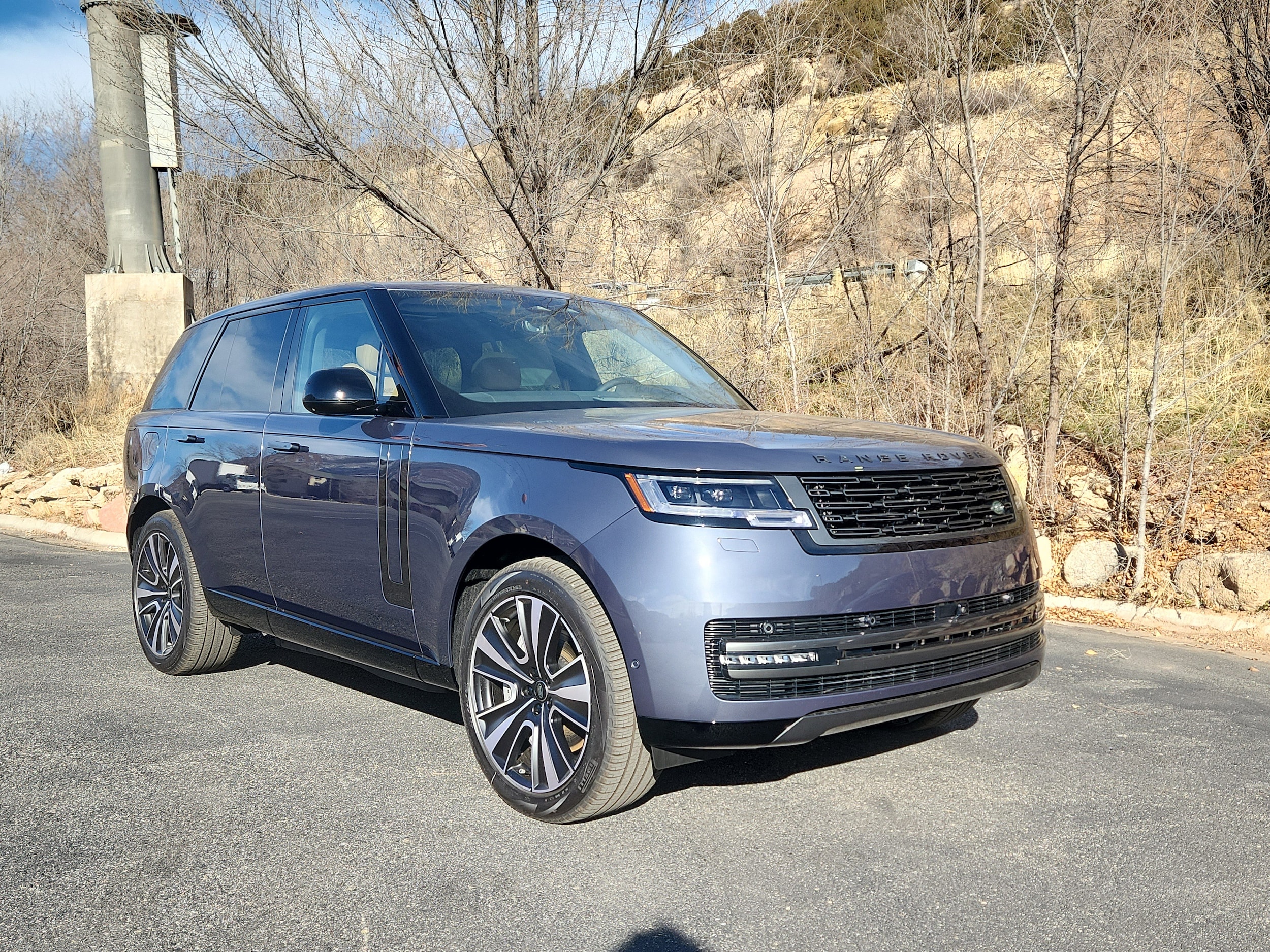 2025 Land Rover Range Rover SE's photo