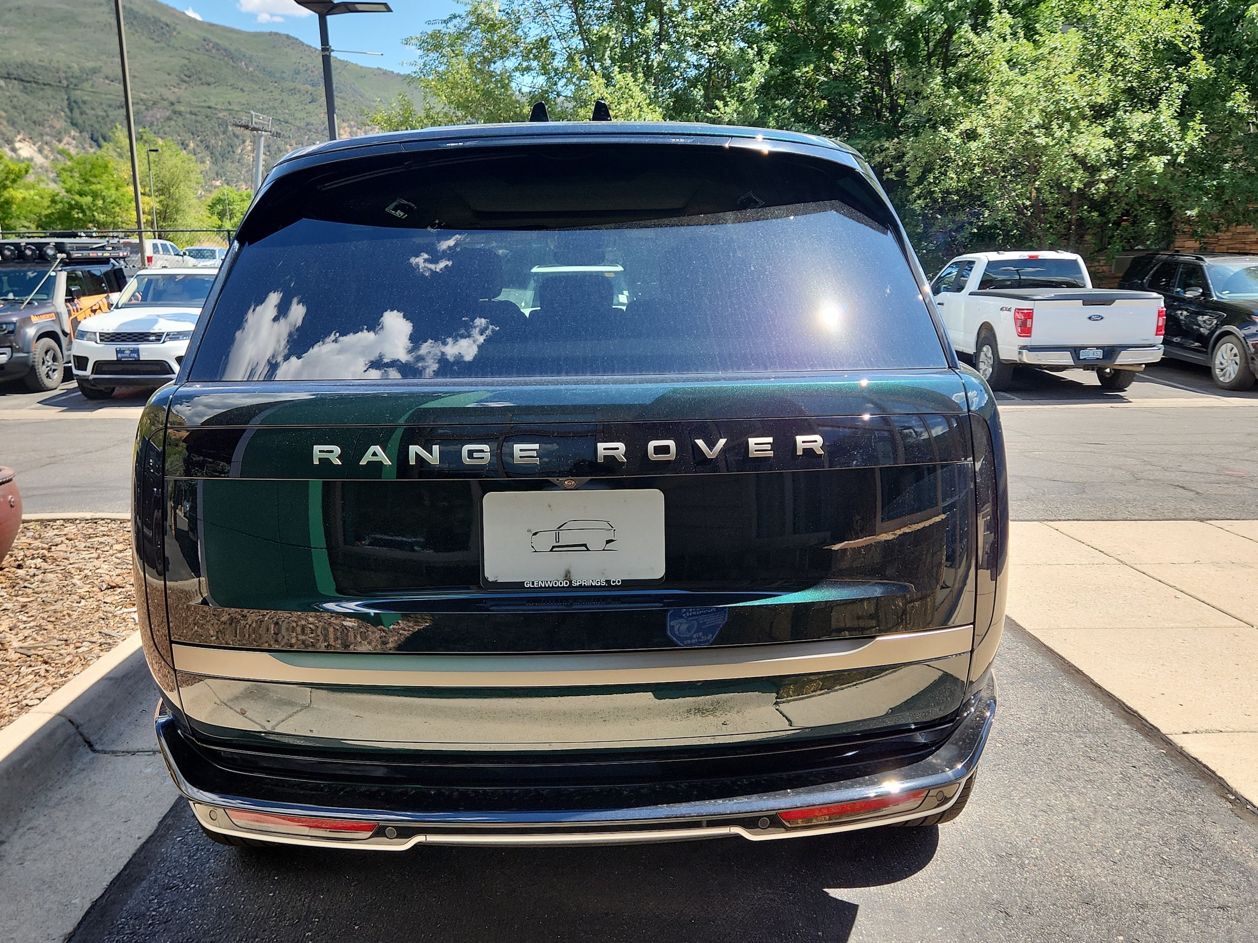 2026 Land Rover Range Rover SE - Photo 9