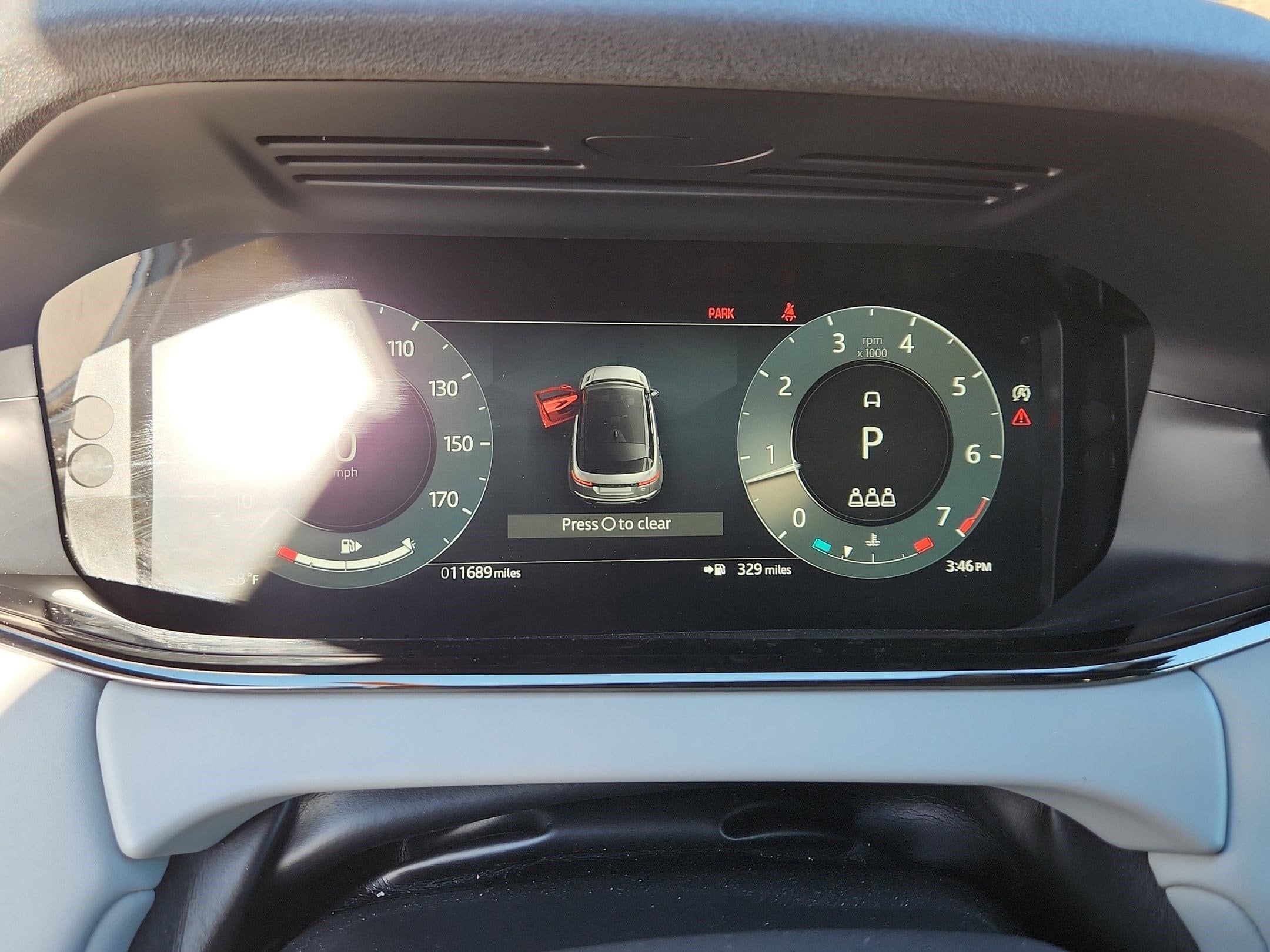 2026 Land Rover Range Rover Evoque Dynamic SE - Photo 17