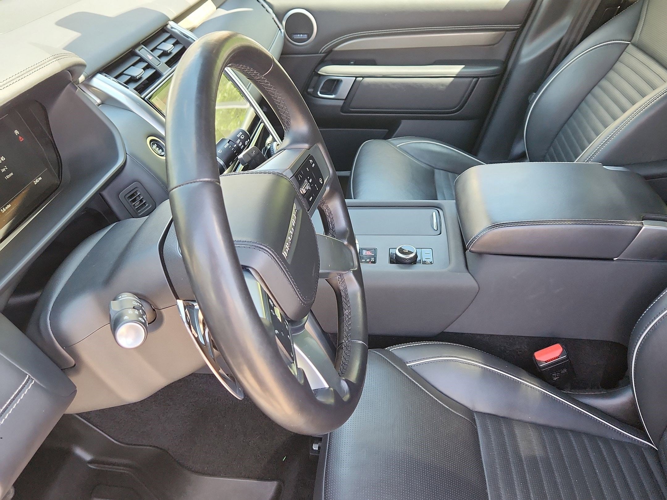2024 Land Rover Discovery Metropolitan Edition - Photo 13