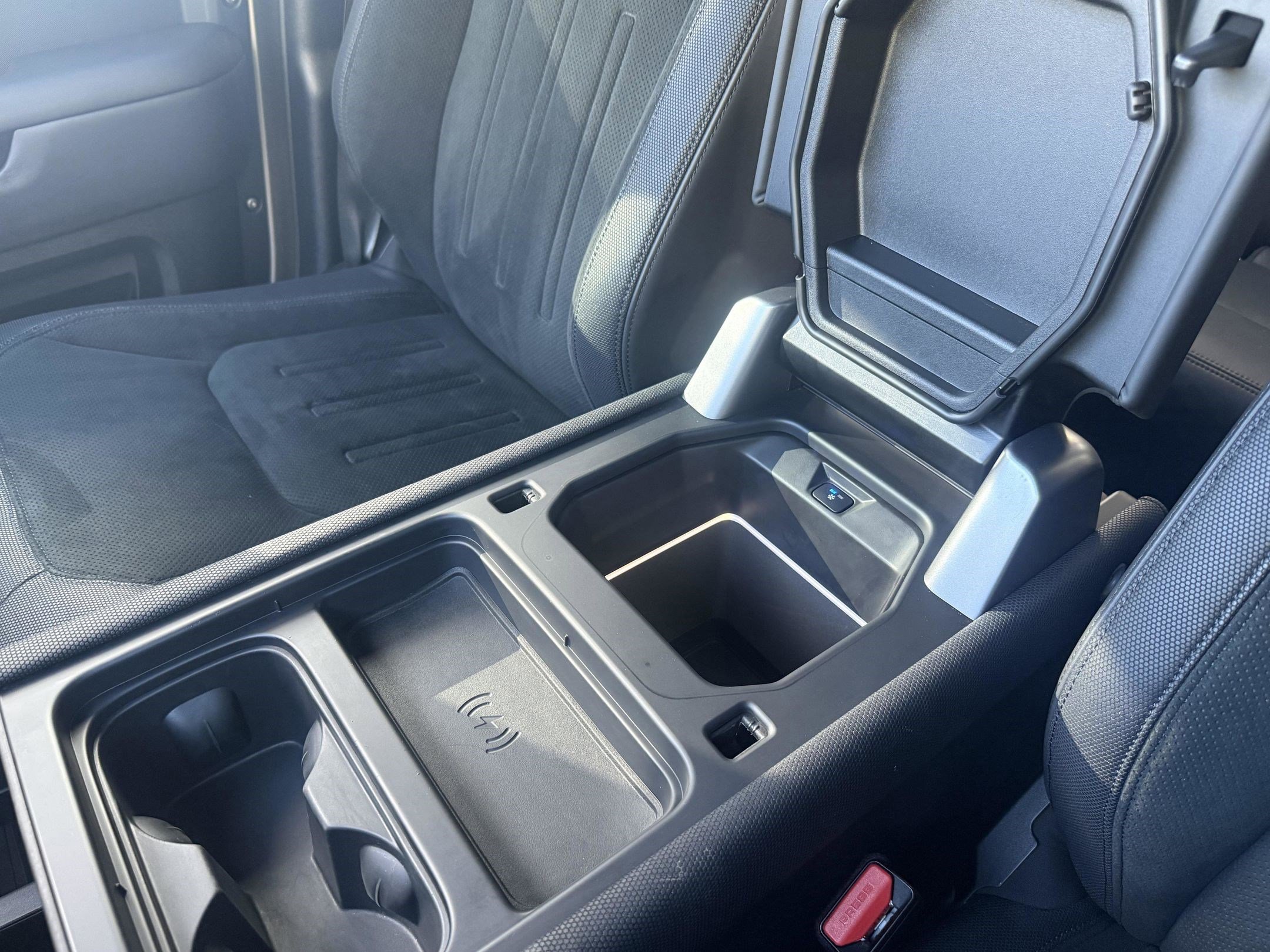 2023 Land Rover Defender V8 - Photo 33