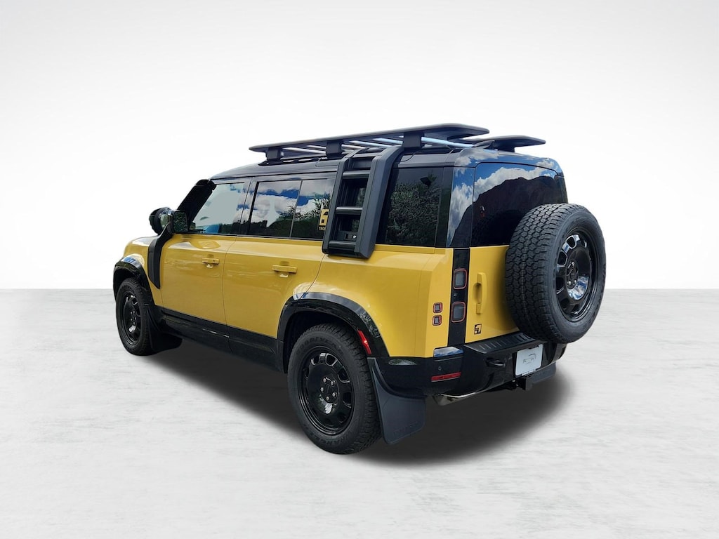 New 2026 Land Rover Defender 110 Trophy Edition Deep Sandglow 110 P400 Trophy Edition Deep Sandglow