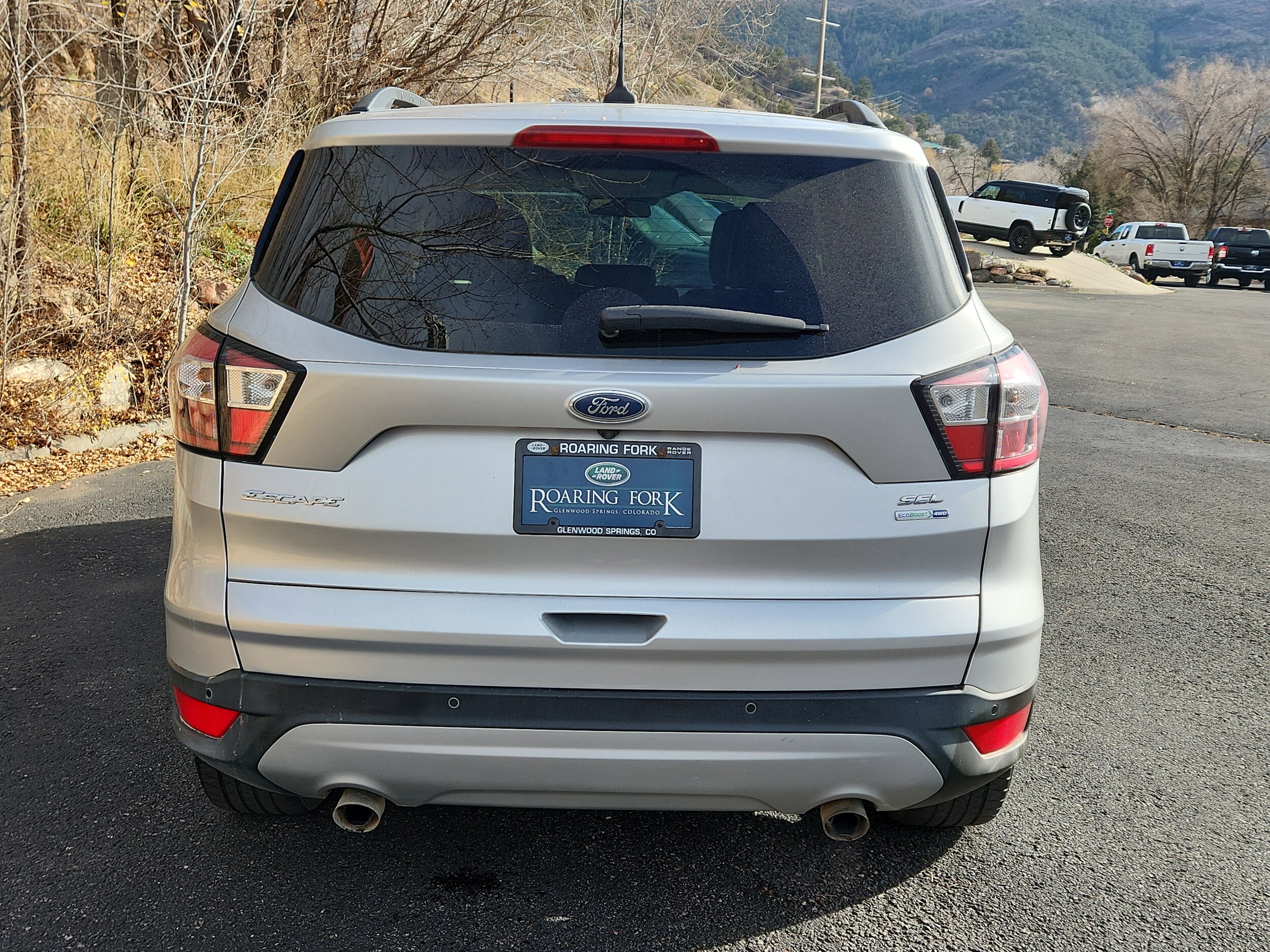 2018 Ford Escape SEL photo 2