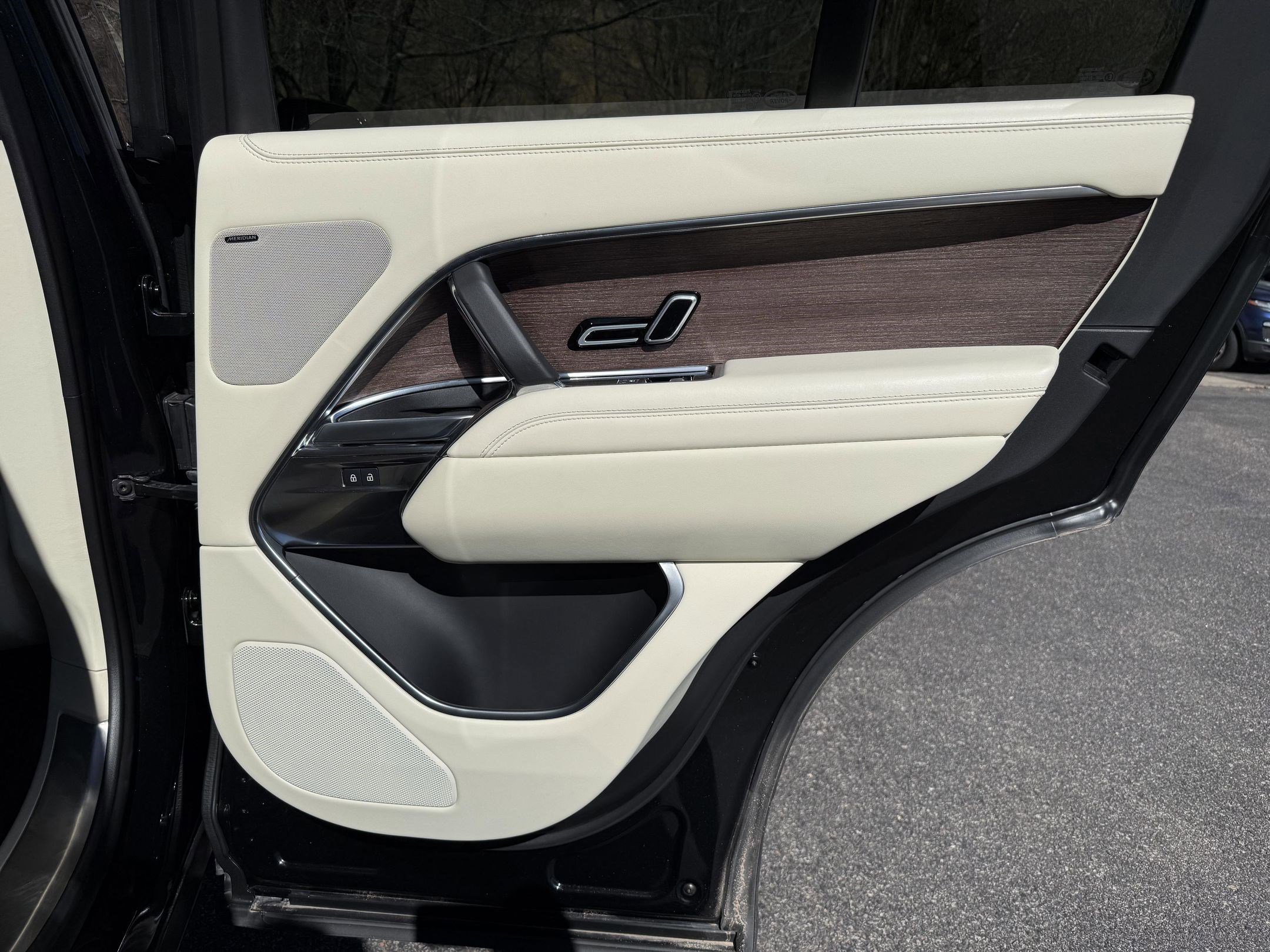 2023 Land Rover Range Rover SE - Photo 38