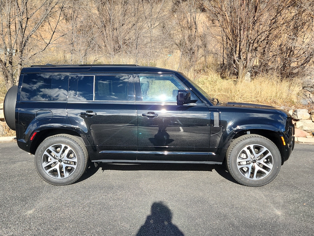 New 2026 Land Rover Defender 110 X-Dynamic SE SUV