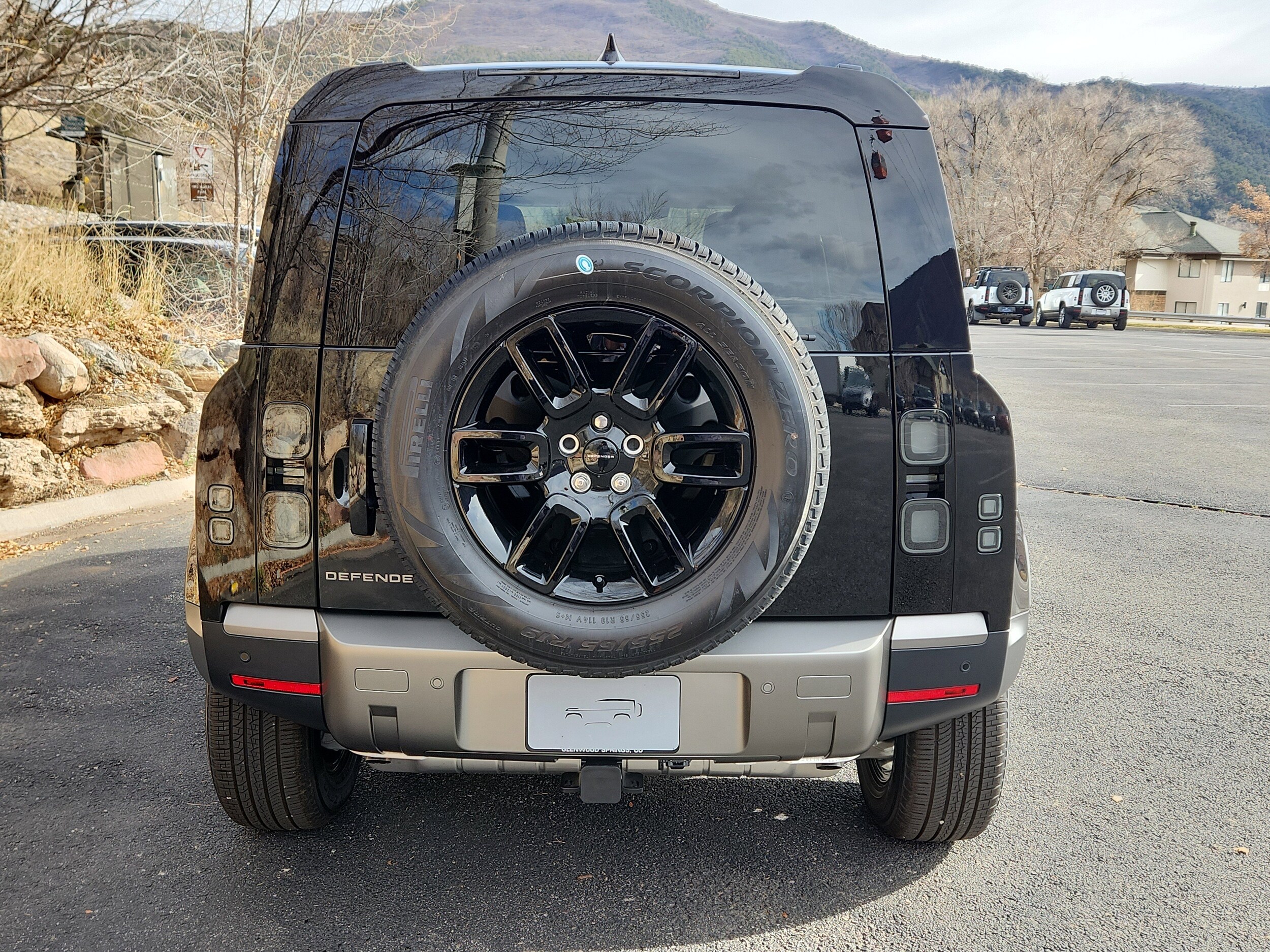 2026 Land Rover Defender 110 S photo 2