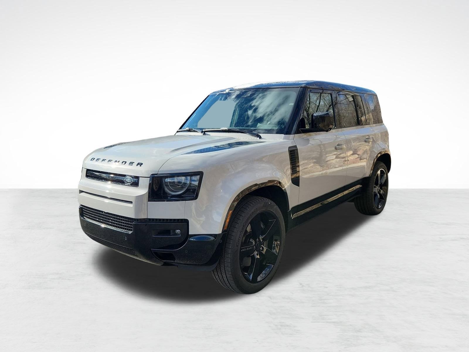 2026 Land Rover Defender 110 X-Dynamic SE P500's photo