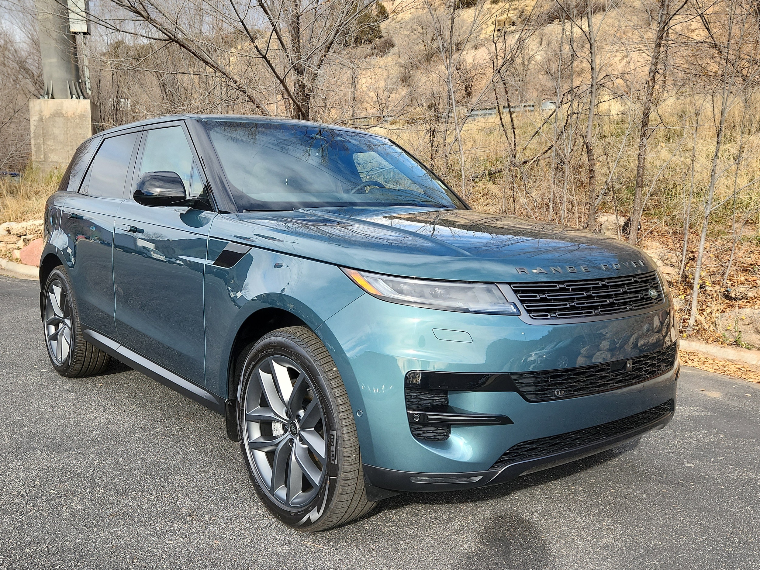 2025 Land Rover Range Rover Sport SE's photo