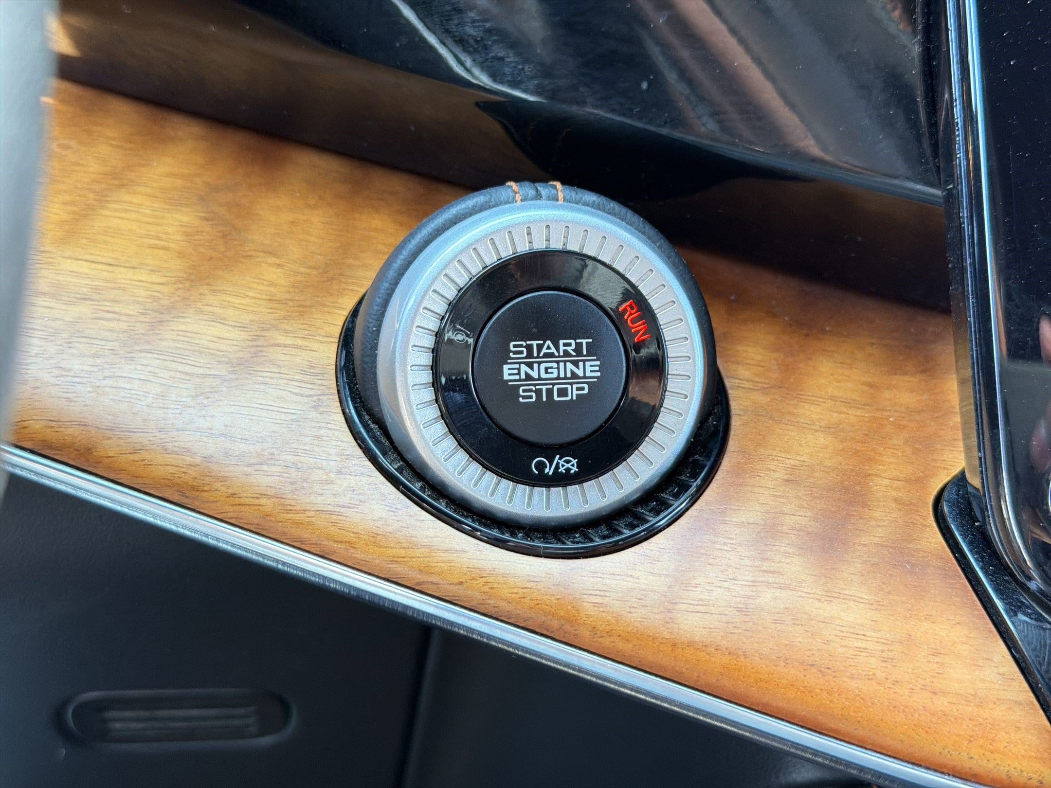 2022 Jeep Grand Wagoneer Series III - Photo 27