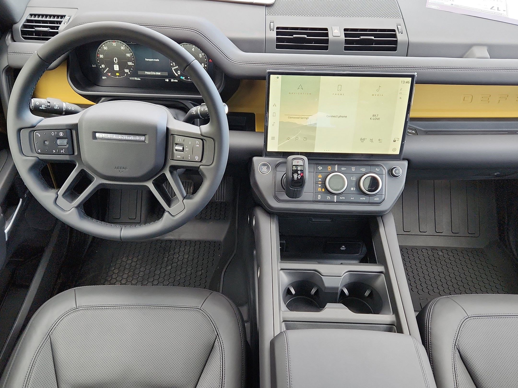 2026 Land Rover Defender Trophy Edition - Photo 13