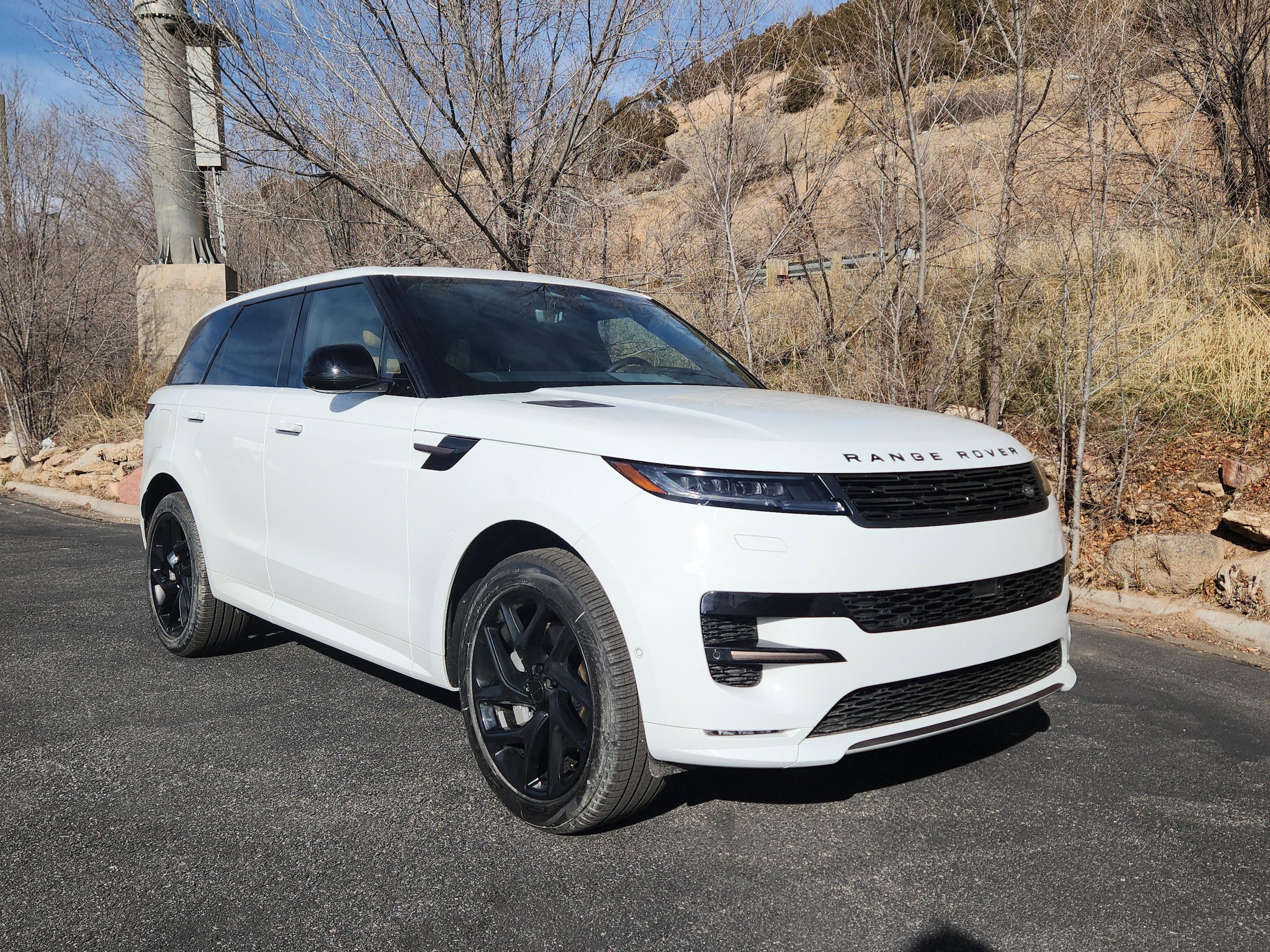 2026 Land Rover Range Rover Sport Dynamic SE's photo