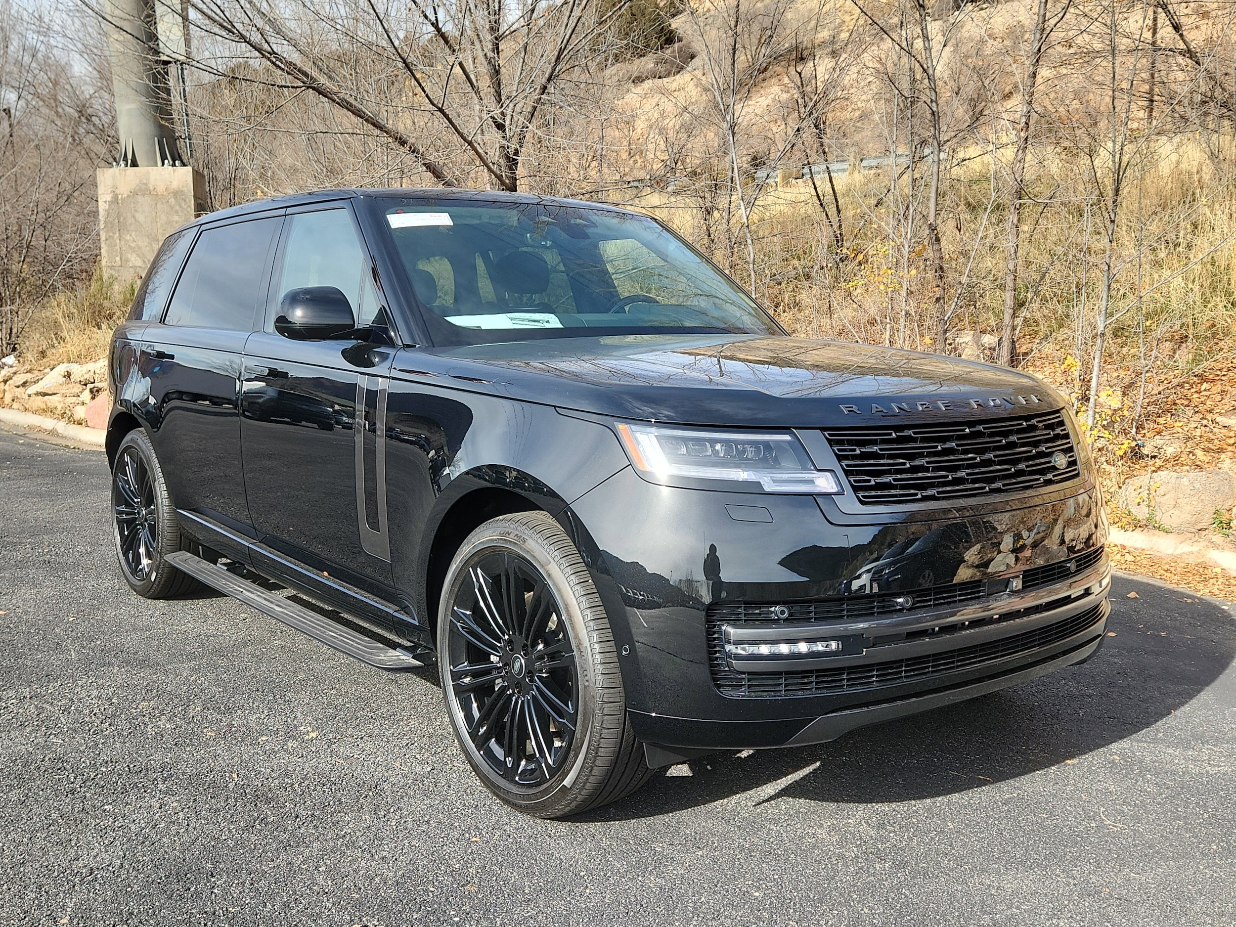 2025 Land Rover Range Rover SUV 