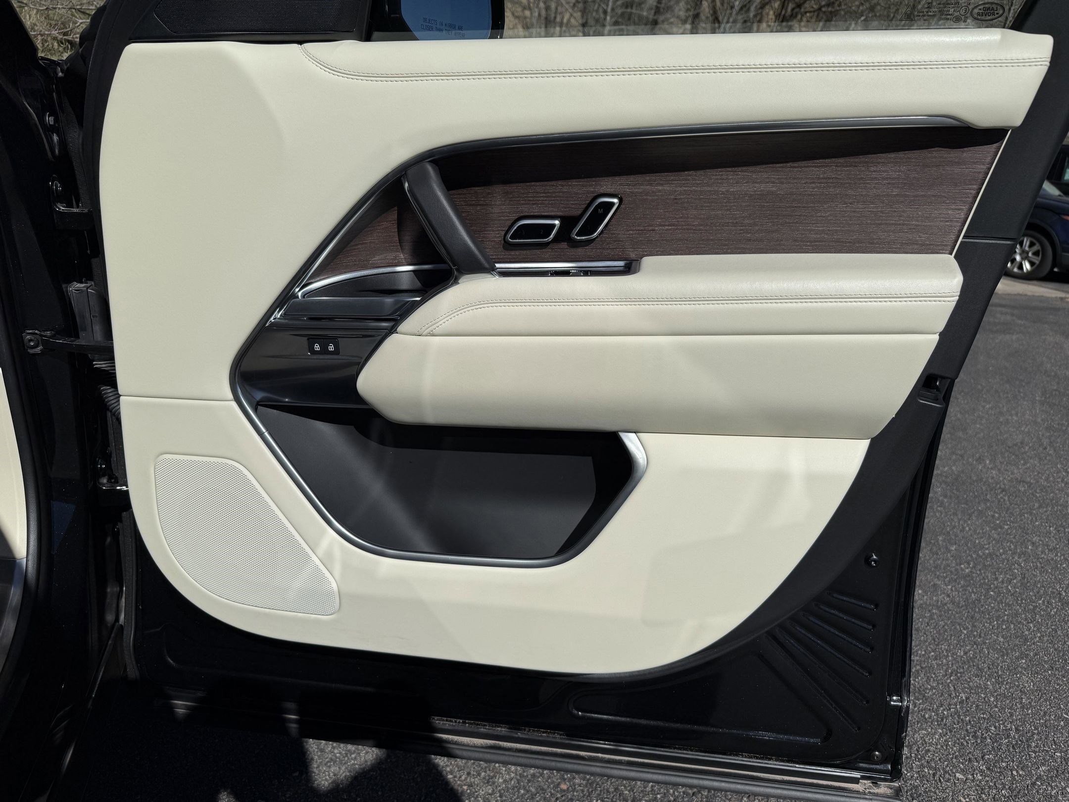 2023 Land Rover Range Rover SE - Photo 41