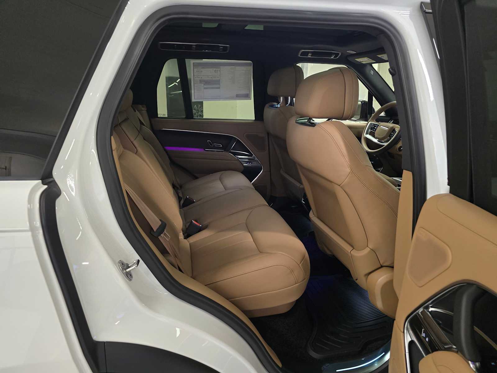 2026 Land Rover Range Rover SE - Photo 13