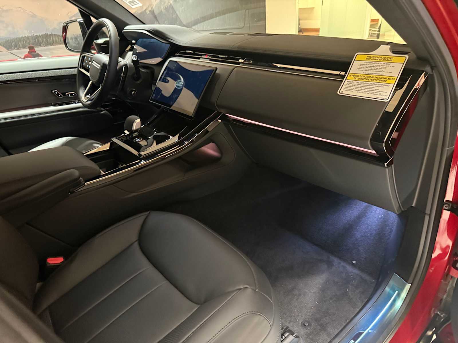 Image 8 of 2025 Land Rover Range Sport P360 SE SUV