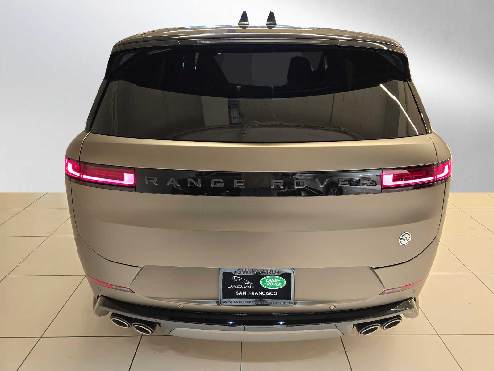 2024 Land Rover Range Rover Sport photo 4