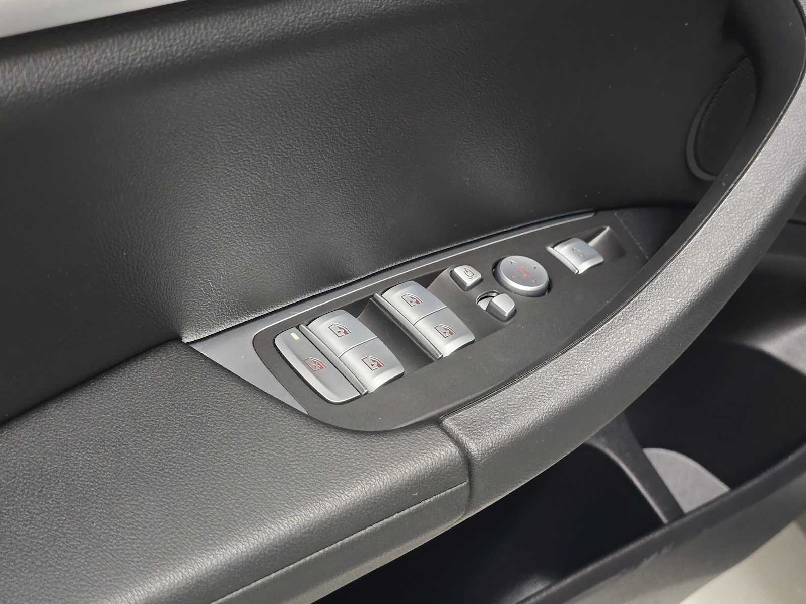 2025 BMW X4 30i - Photo 23