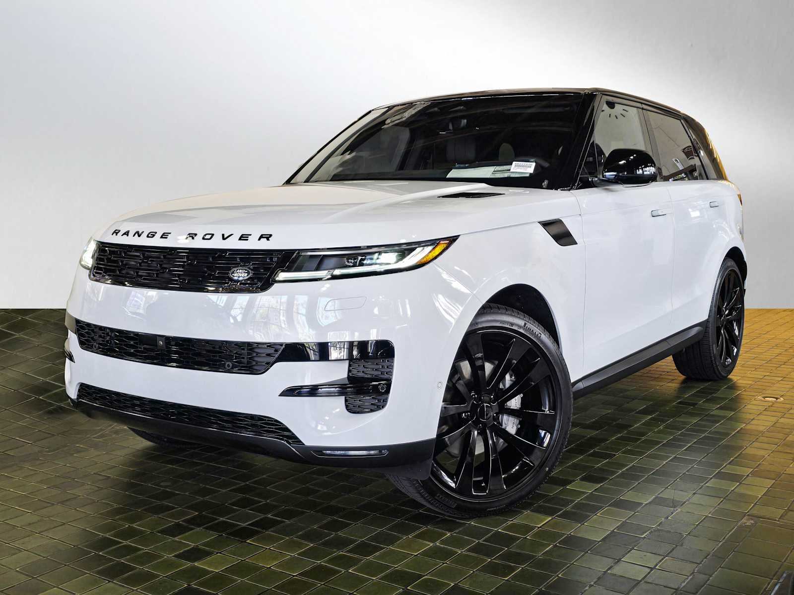2026 Land Rover Range Rover Sport P360 SE MHEV's photo