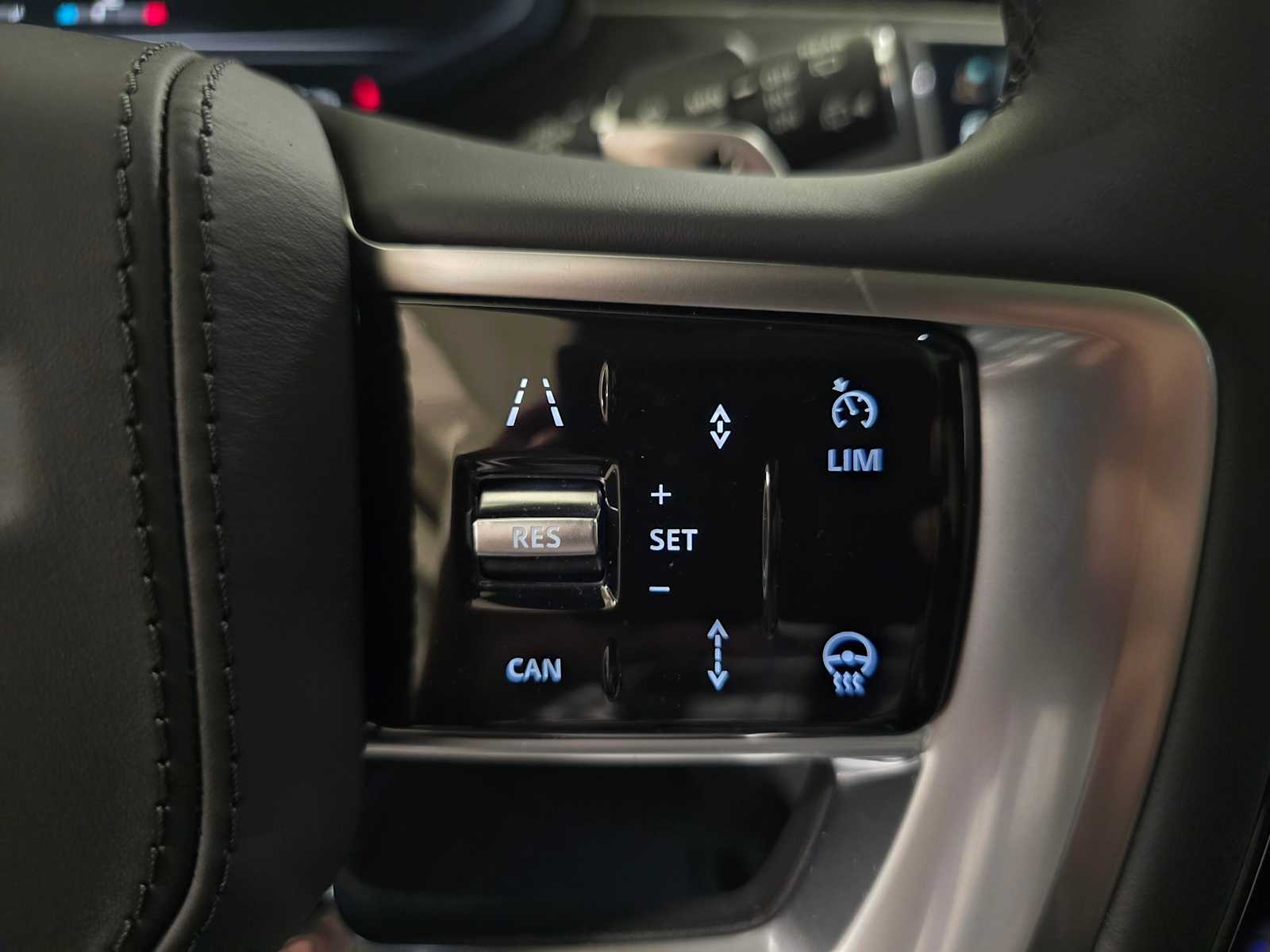 2026 Land Rover Range Rover SE - Photo 31